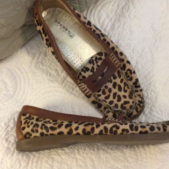 Women’s Sperry Loafers - Picture 2 of 3